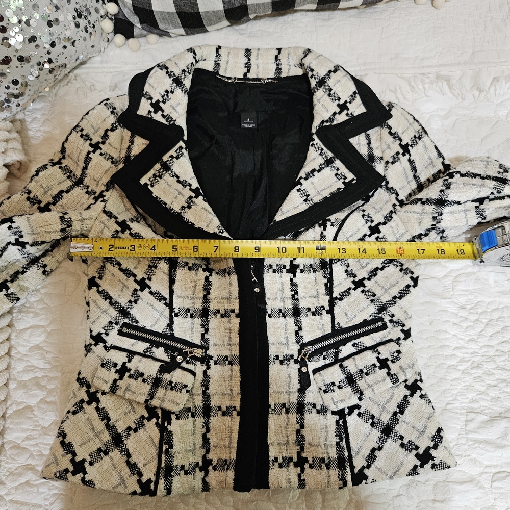 WHITE HOUSE BLACK MARKET Chic Women's Black/White Plaid Blazer Sz 4 - Picture 9 of 10